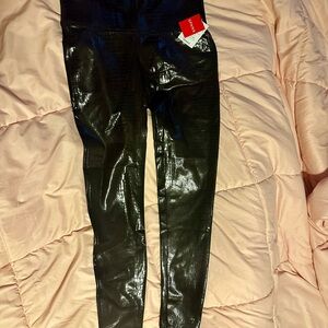 Shiny Black Alligator Leggings
